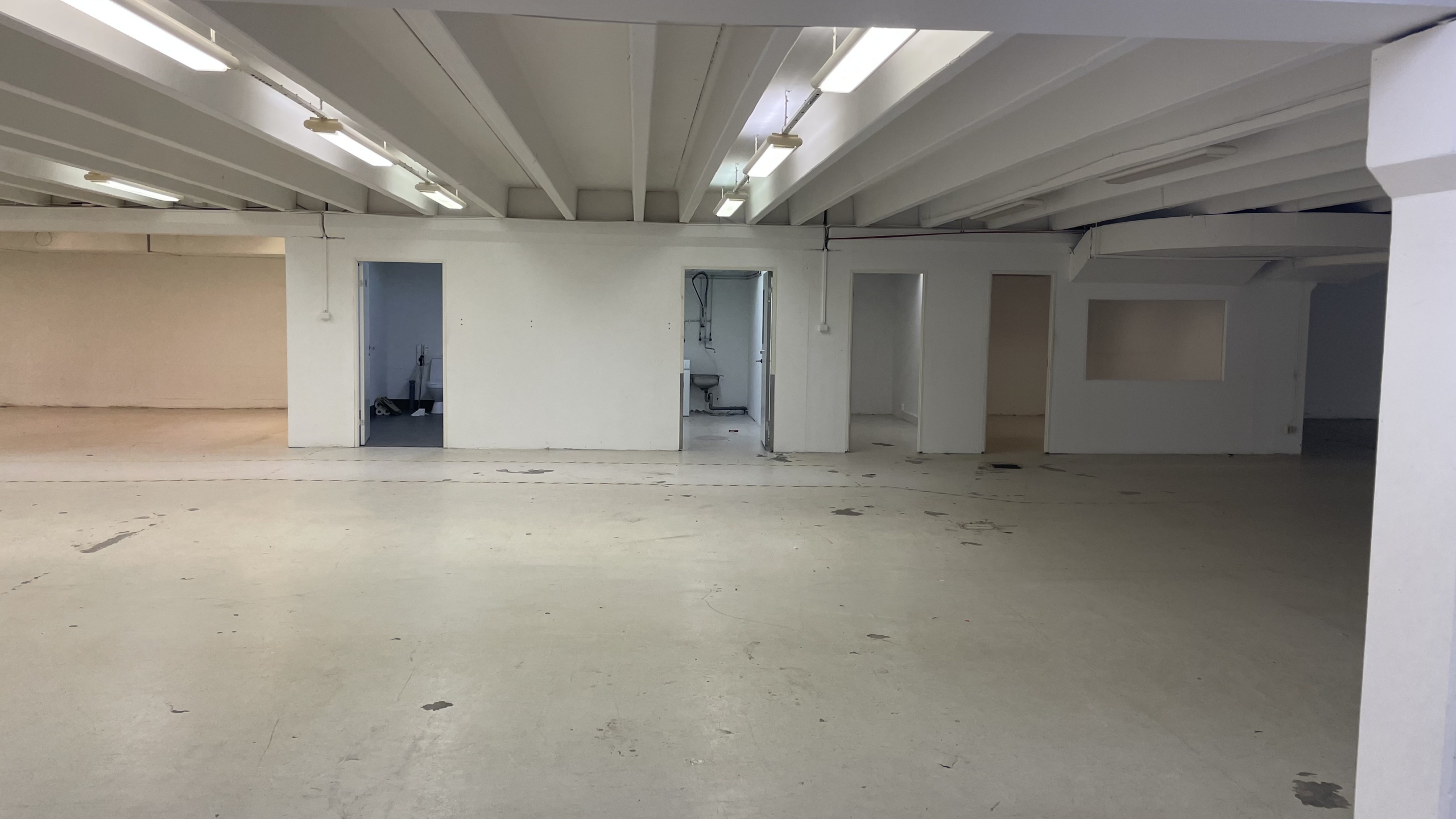 IMG_3010 Butikslokal 1 350 m² i centrala Gislaved – för stormarknad, outlet eller utförsäljning