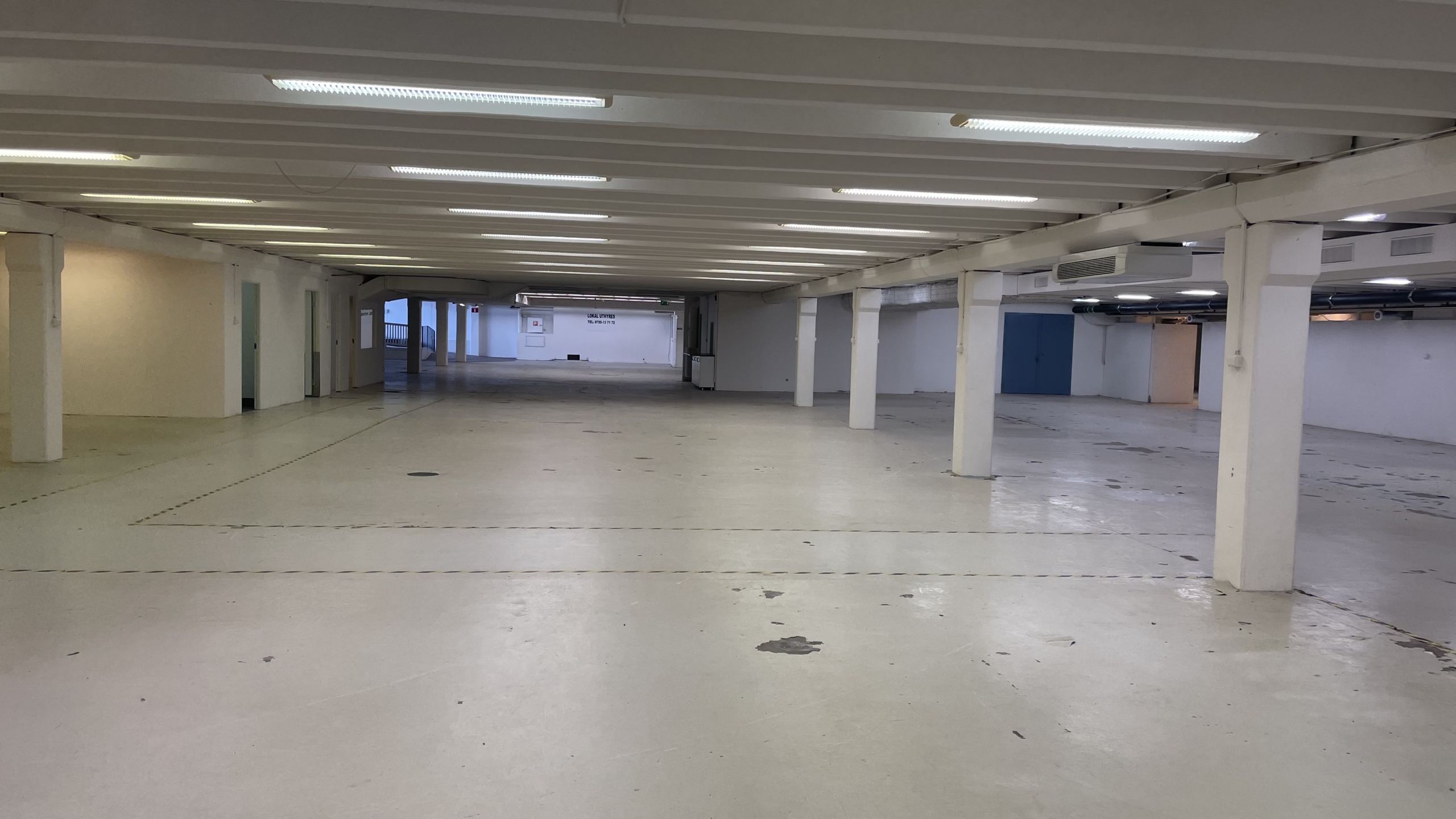 IMG_3012 Butikslokal 1 350 m² i centrala Gislaved – för stormarknad, outlet eller utförsäljning