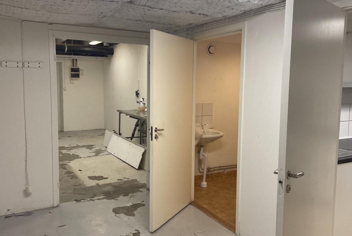 Butikslokal 1 350 m² i centrala Gislaved – för stormarknad, outlet eller utförsäljning