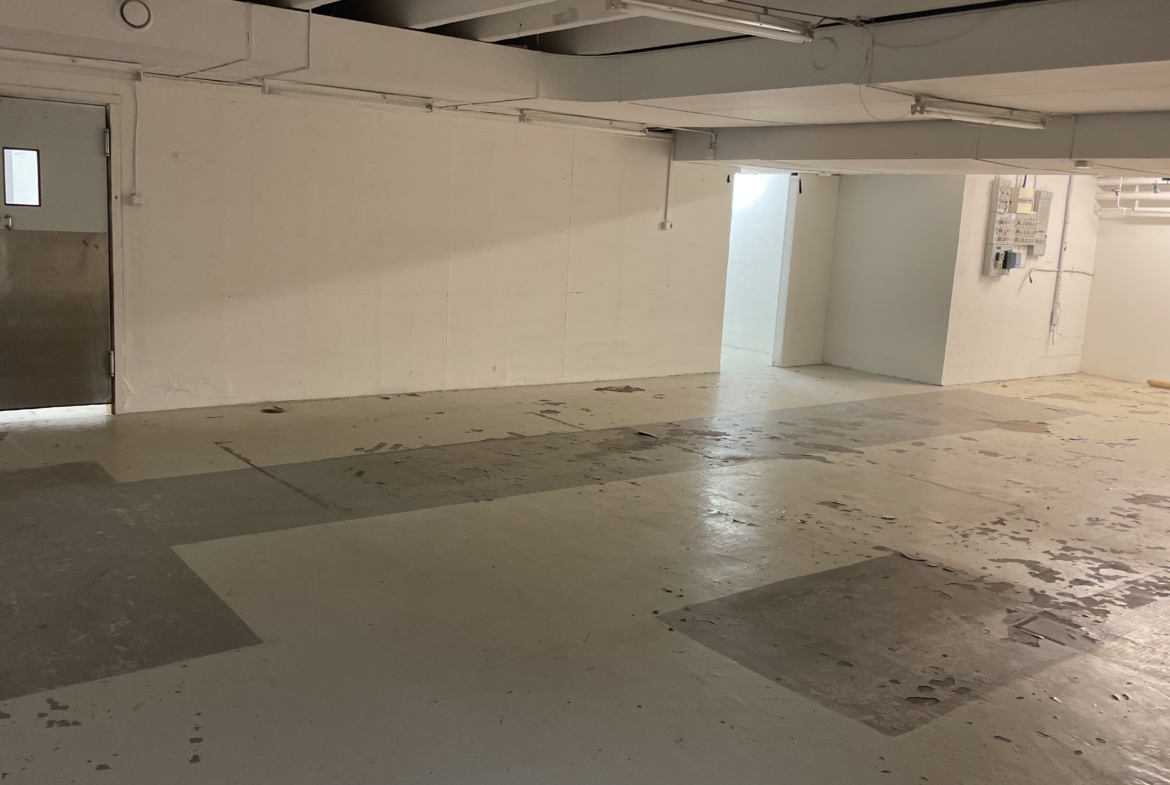 Butikslokal 1 350 m² i centrala Gislaved – för stormarknad, outlet eller utförsäljning