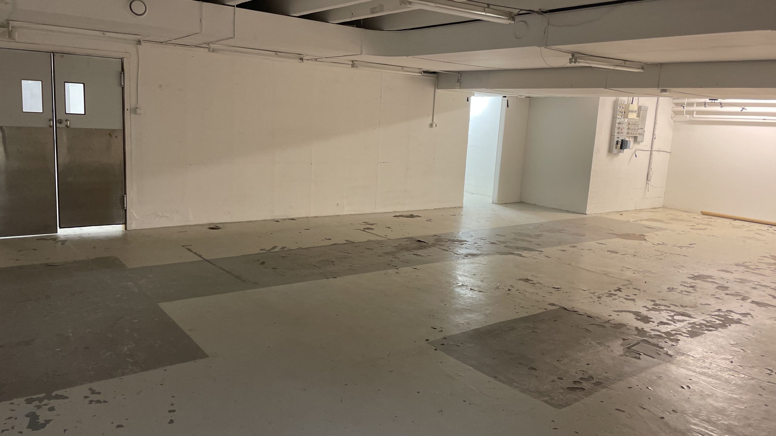 IMG_3015 Butikslokal 1 350 m² i centrala Gislaved – för stormarknad, outlet eller utförsäljning